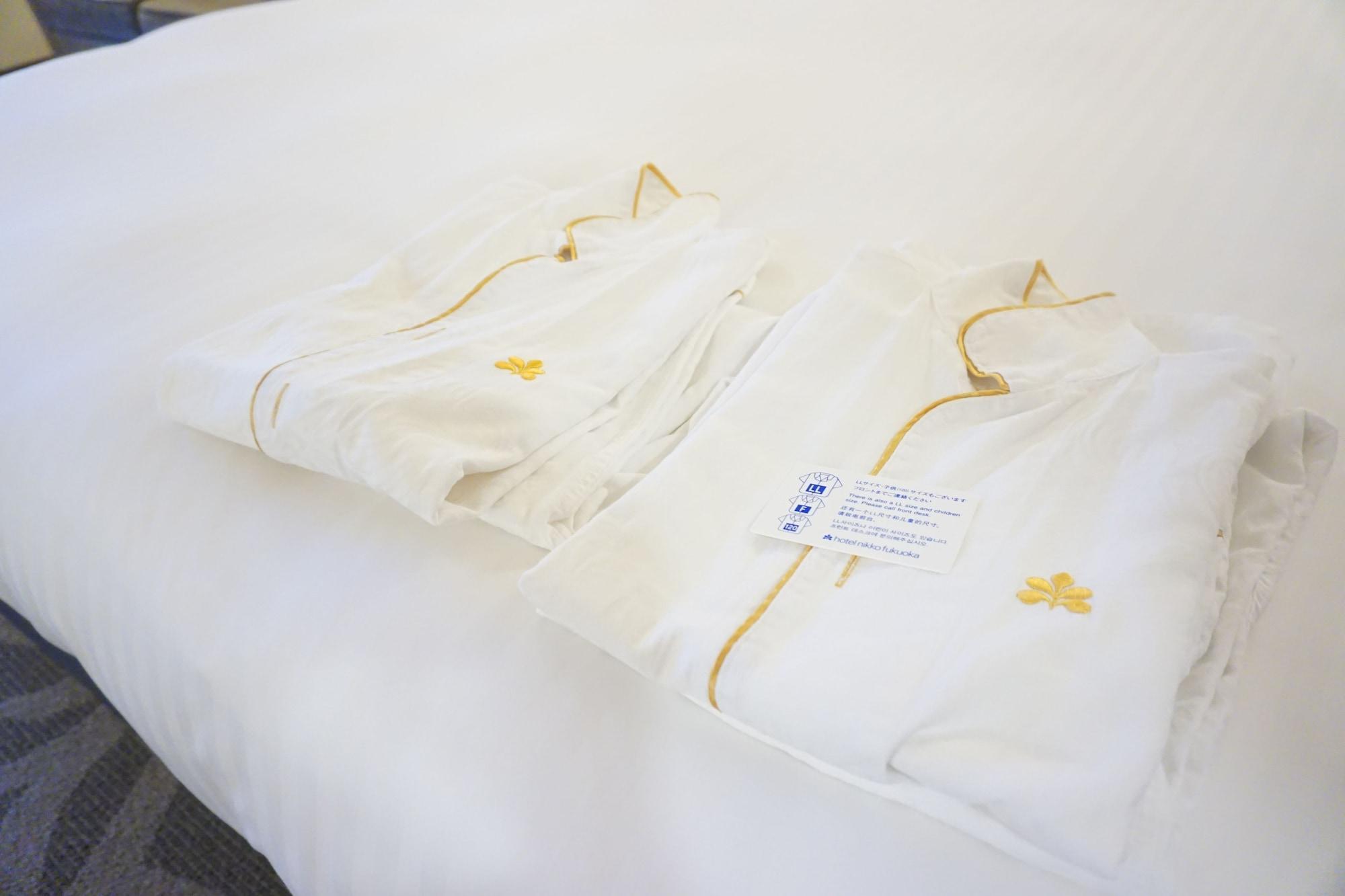 Hotel Nikko Fukuoka Фукуока Экстерьер фото A cleanroom smock