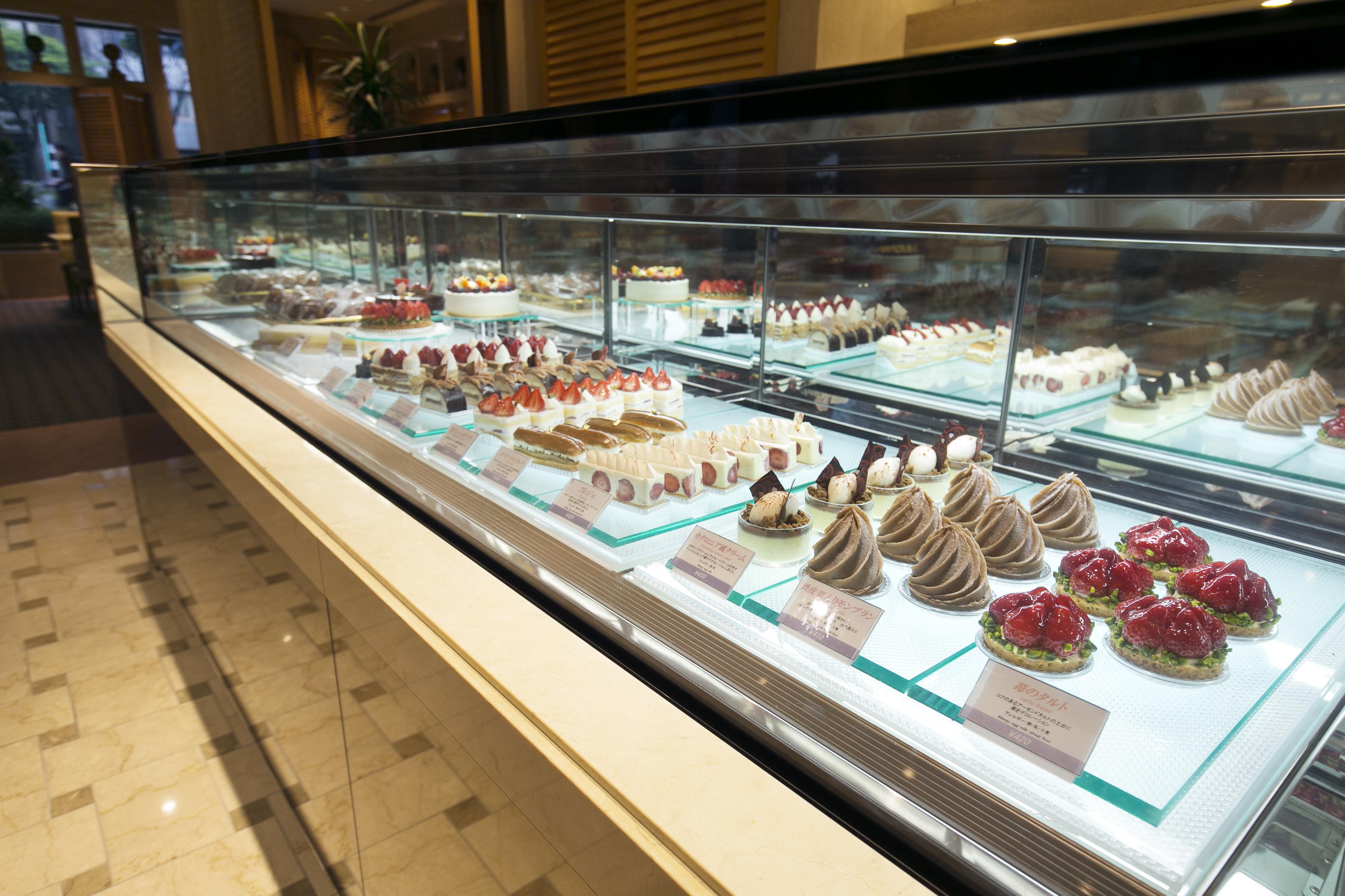Hotel Nikko Fukuoka Фукуока Экстерьер фото A display case of gelato